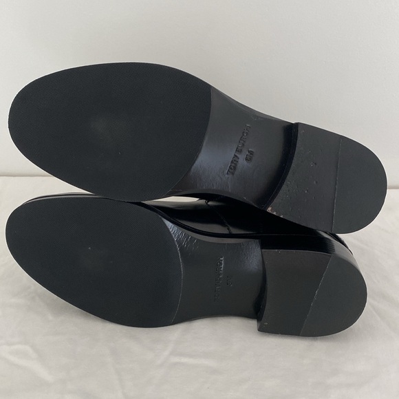 Tory Burch T-hardware chelsea boot black size 6 EUC - Picture 9 of 14